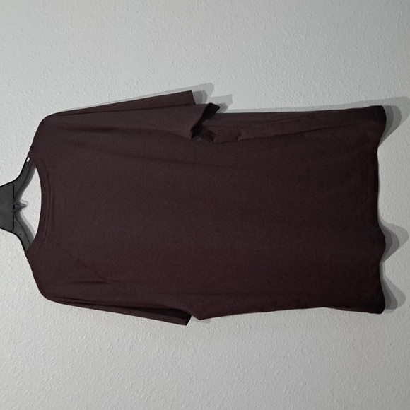 Rhone Reign Short Sleeve Soft Sweat-Wicking Top - Picture 7 of 10